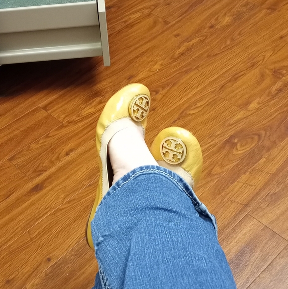 Tory Burch | Shoes | Well Worn Tori Burch Flats | Poshmark